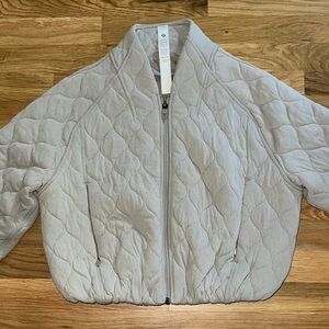 Lululemon Women’s Quilted Bomber Jacket sz 2